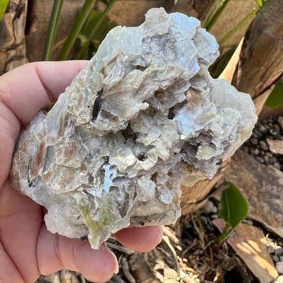 Silver Mica Lepidolite Yellow Gold Tint - Picture 6 of 7
